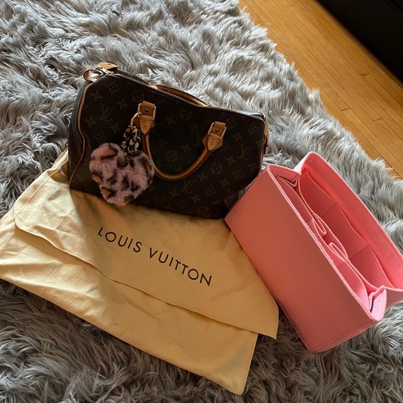Louis Vuitton Speedy 30